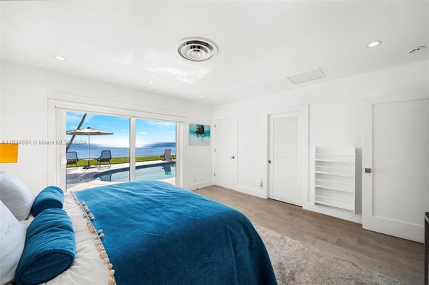 Bedroom, Interior, Recessed Lighting, Water, Wood Texture Flooring