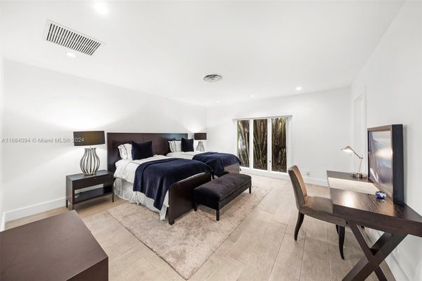 Bedroom, Home Office, Interior, Recessed Lighting, Wood Texture Flooring