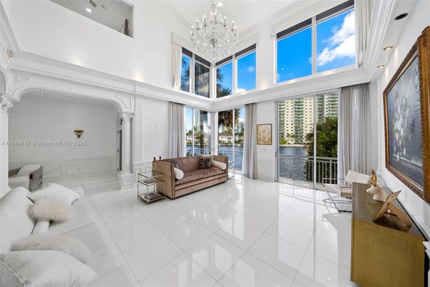 Chandelier, Interior, Recessed Lighting