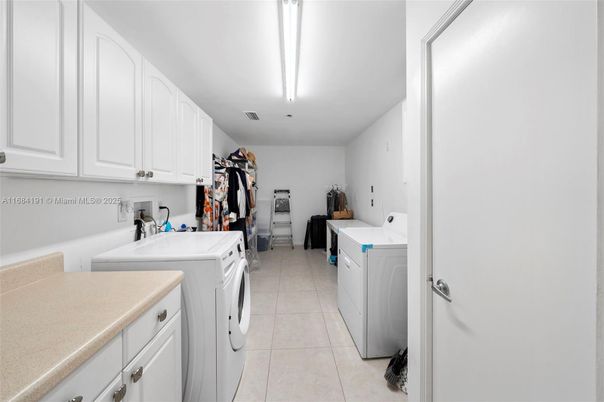 Interior, Washer