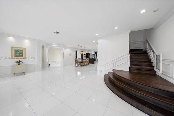 Chandelier, Dining room, Interior, Recessed Lighting