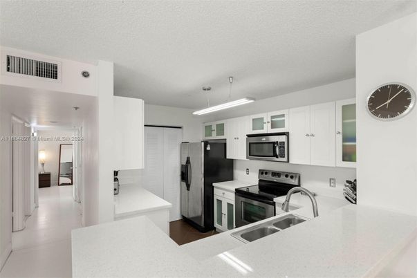 Interior, Kitchen, Pendant Lights, Stainless Steel Appliances