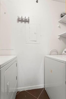 Interior, Washer