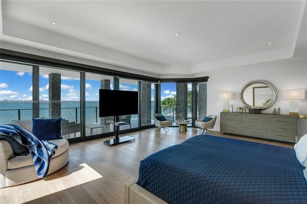 Bedroom, Interior, Recessed Lighting, Water, Wood Texture Flooring