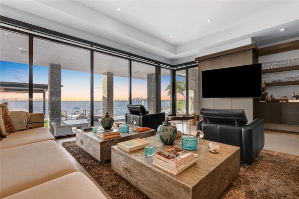Interior, Living room, Recessed Lighting, Water