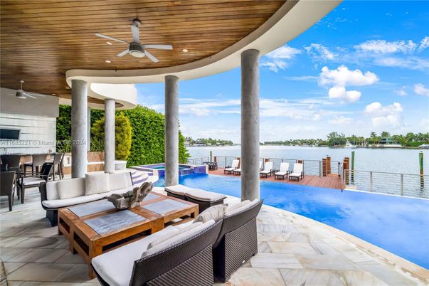 Exterior, Lake, Pool