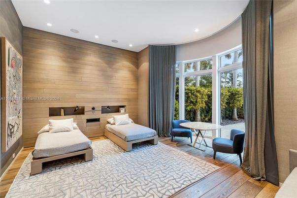 Interior, Living room, Recessed Lighting, Wood Texture Flooring, Wooden Walls