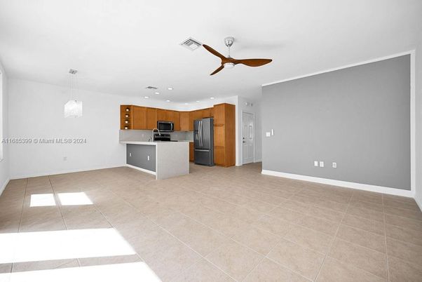 Empty room, Interior, Kitchen, Pendant Lights, Recessed Lighting, Stainless Steel Appliances
