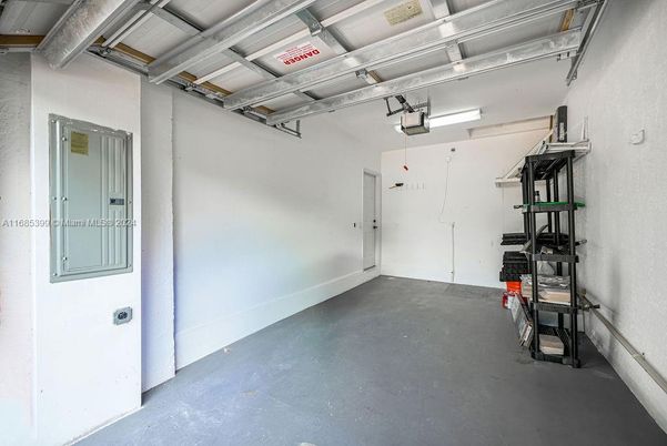 Garage, Interior