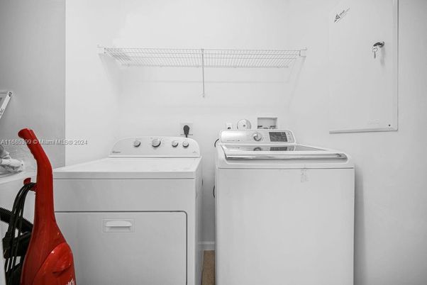 Interior, Utility Closets, Washer