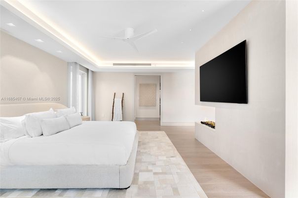 Bedroom, Fireplace, Interior, Recessed Lighting, Wood Texture Flooring