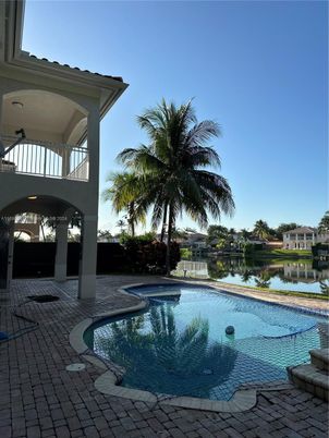 Exterior, Lake, Pool