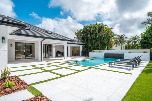 Backyard, Exterior, Pool