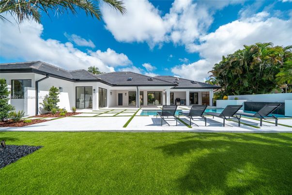 Backyard, Exterior, Pool