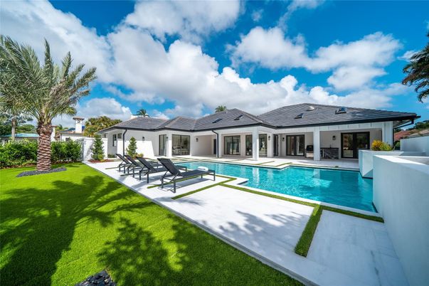 Backyard, Exterior, Pool