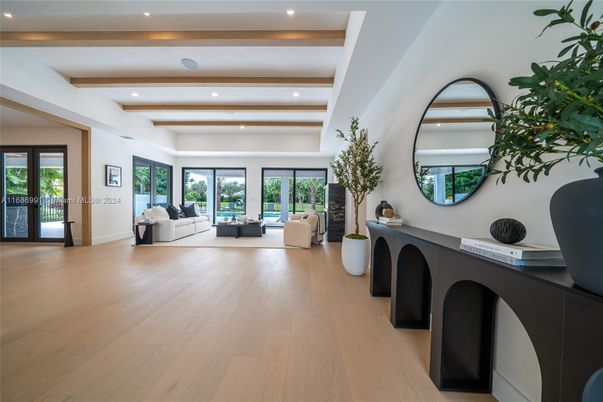 Interior, Living room, Recessed Lighting, Wooden Beams, Wood Texture Flooring