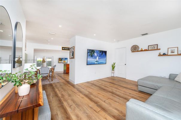 Dining room, Interior, Living room, Recessed Lighting, Wood Texture Flooring