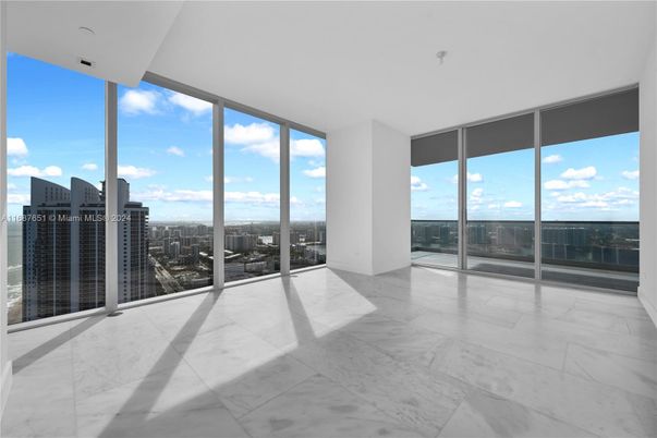 Empty room, Interior, Marble