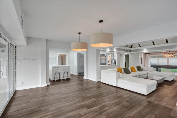 Interior, Living room, Pendant Lights, Wood Texture Flooring