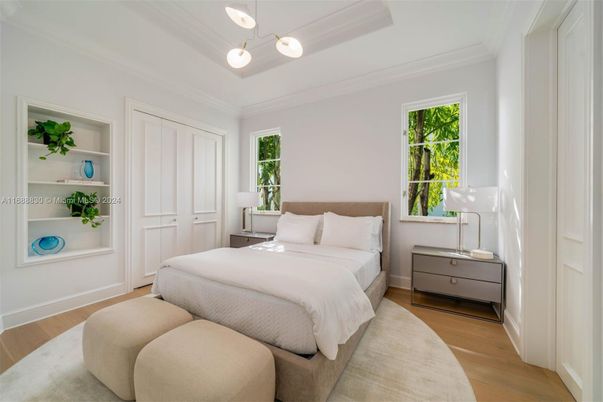 Bedroom, Interior, Pendant Lights, Wood Texture Flooring