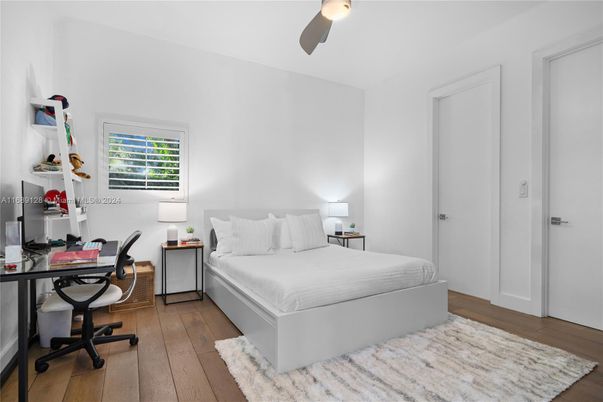 Bedroom, Home Office, Interior, Wood Texture Flooring