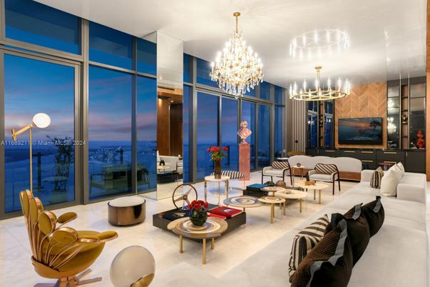 Chandelier, Interior, Living room