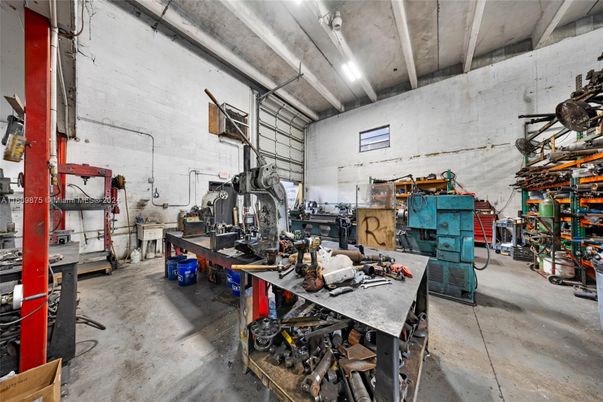 Garage, Interior, Stone Walls