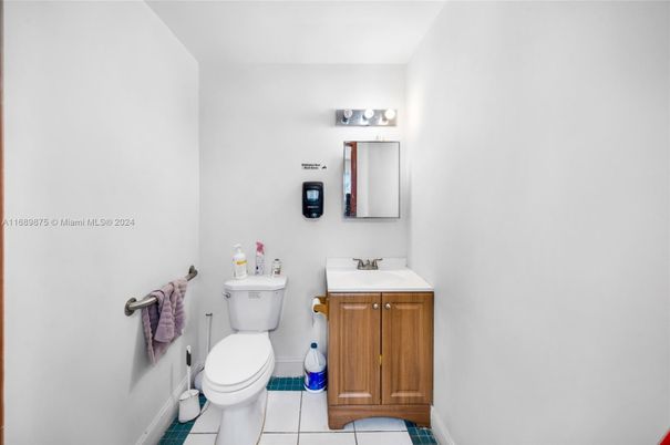 Bathroom, Interior