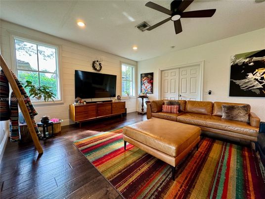 Interior, Living room, Recessed Lighting, Wood Texture Flooring