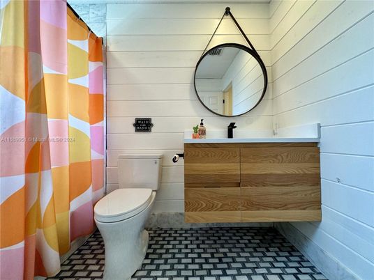 Bathroom, Interior