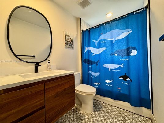 Bathroom, Interior, Recessed Lighting
