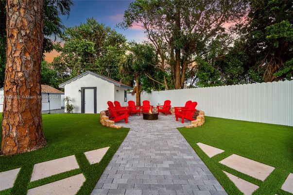 Backyard, Detached Garage, Exterior