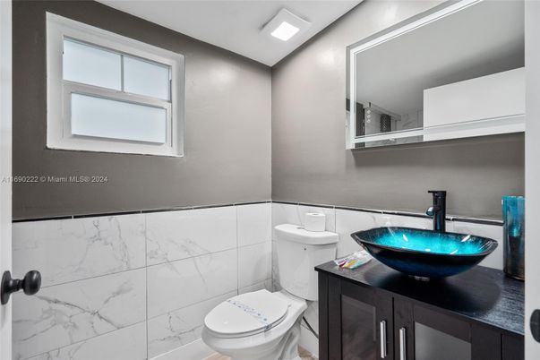 Bathroom, Interior