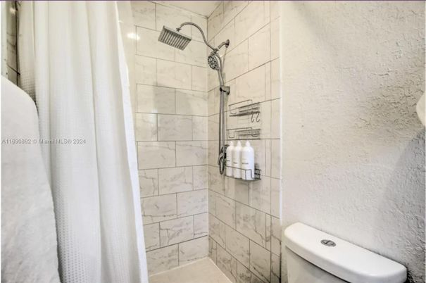 Bathroom, Interior, Marble Walls