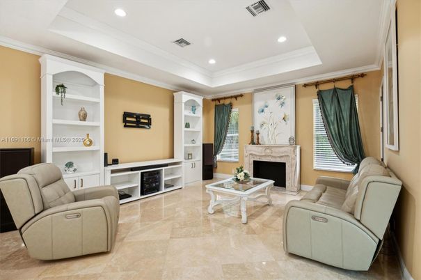 Fireplace, Interior, Living room, Recessed Lighting