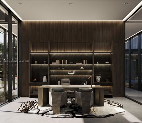 Home Office, Interior