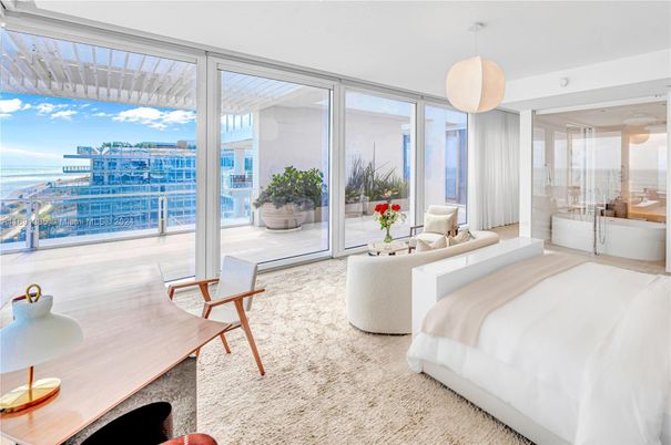 Bedroom, Interior, Pendant Lights