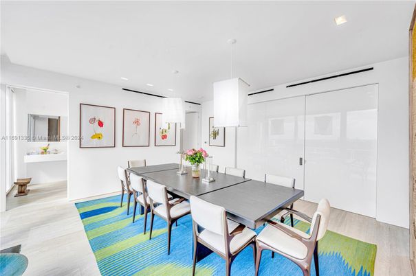 Dining room, Interior, Pendant Lights, Recessed Lighting