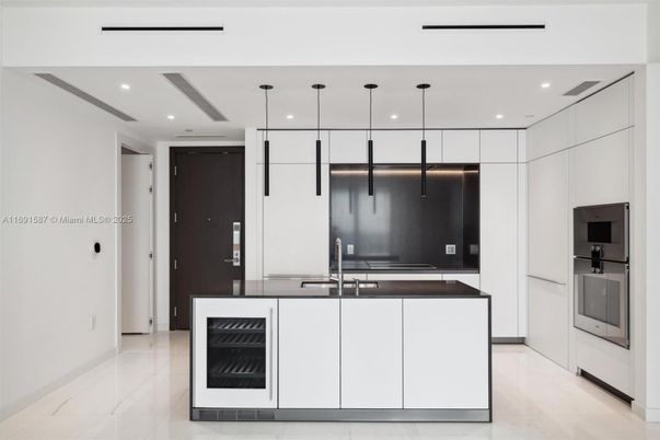 Interior, Kitchen, Pendant Lights, Recessed Lighting
