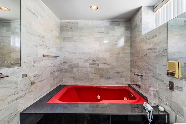 Bathroom, Interior, Marble Walls, Recessed Lighting