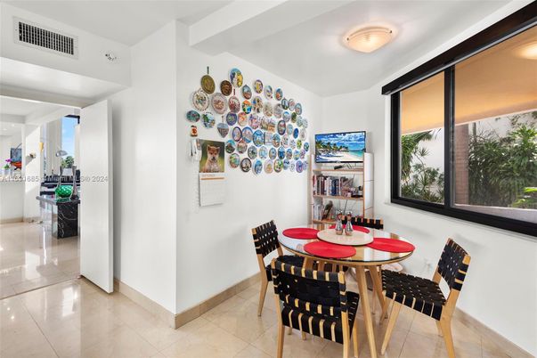 Dining room, Interior