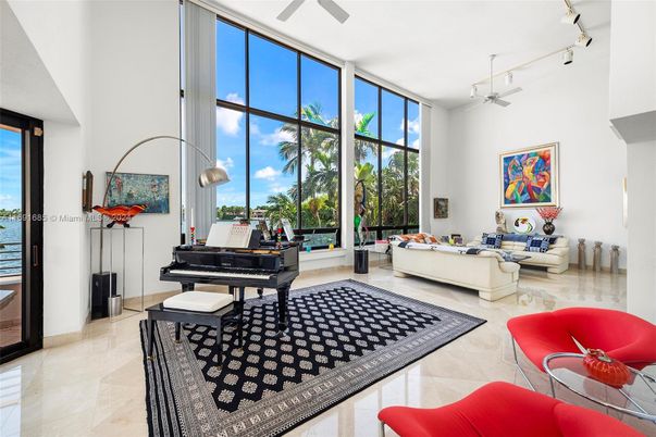 Interior, Living room, Piano