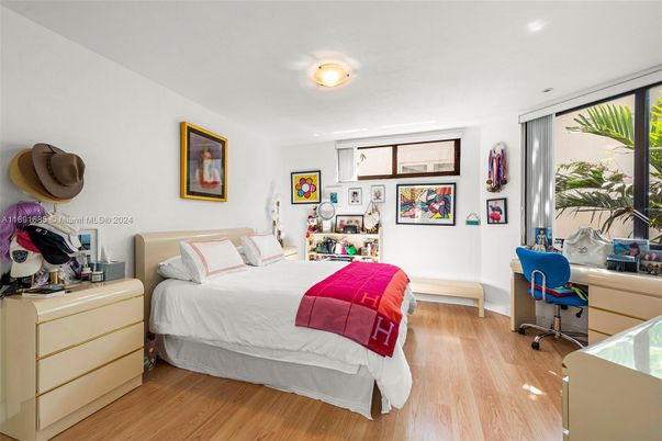 Bedroom, Home Office, Interior, Recessed Lighting, Wood Texture Flooring