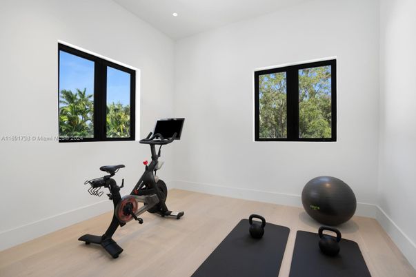 Fitness Equipment, Interior, Recessed Lighting, Wood Texture Flooring