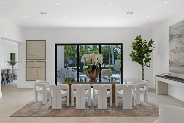 Dining room, Interior, Recessed Lighting