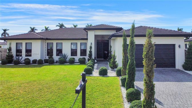 Attached, Backyard, Exterior, Facade, Mediterranean
