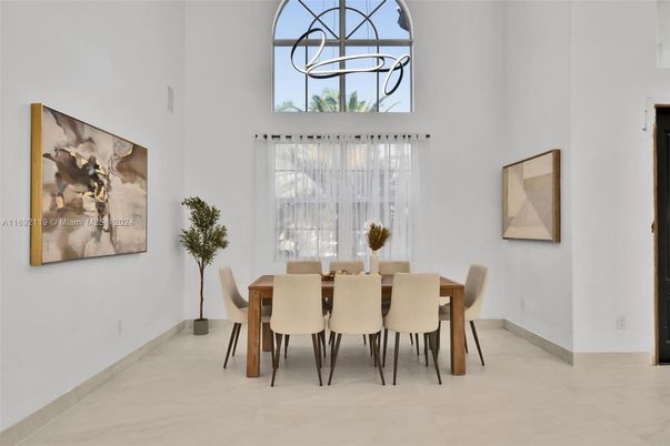Dining room, Interior, Pendant Lights