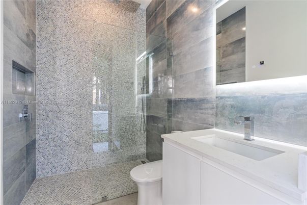 Bathroom, Glass Shower, Interior