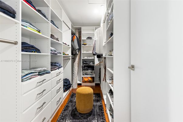 Interior, Walk-in Closets