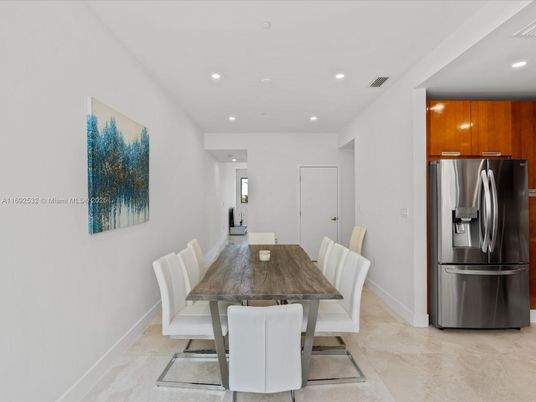 Dining room, Interior, Kitchen, Recessed Lighting, Stainless Steel Appliances